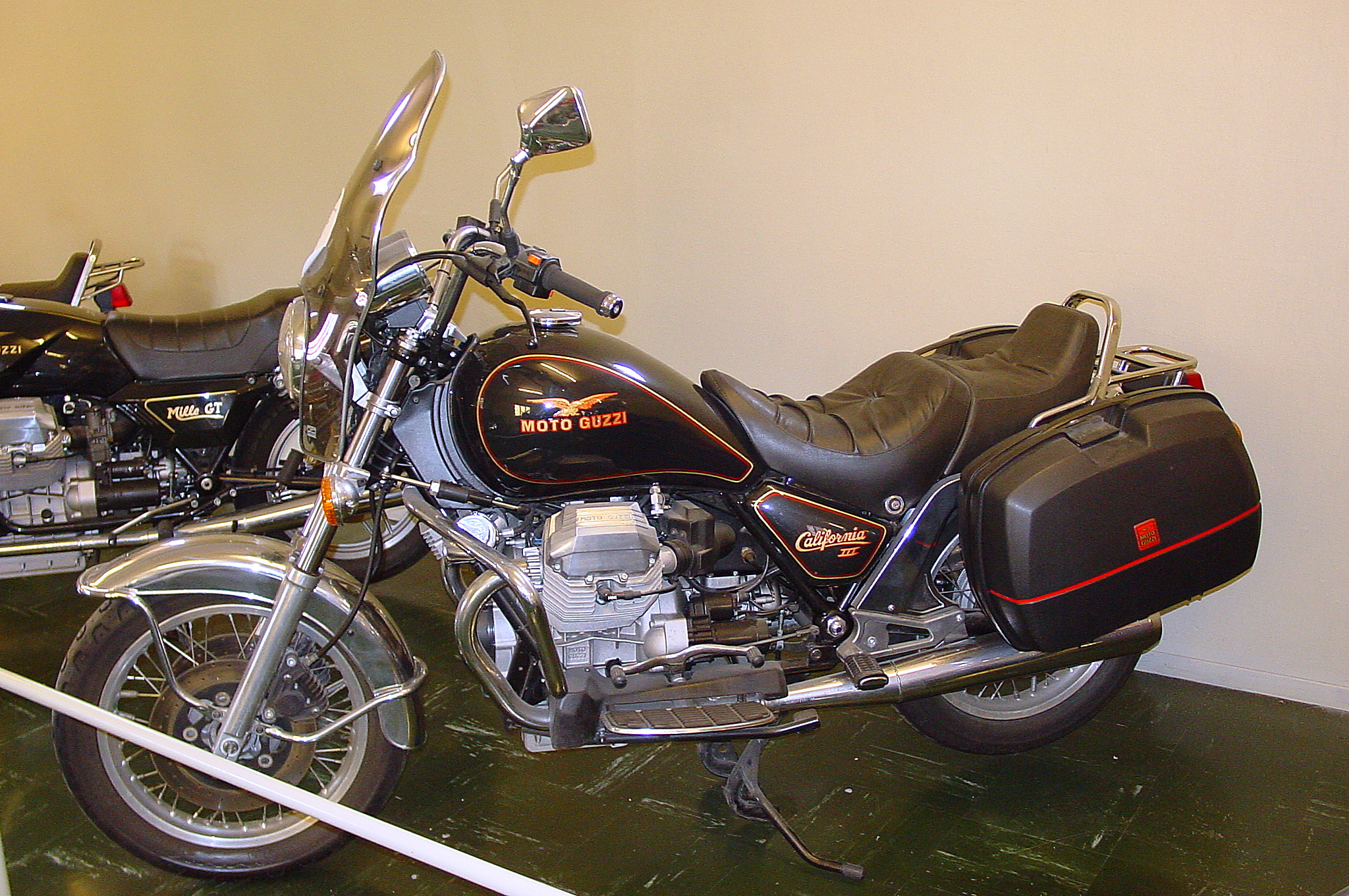1000Calif3IE_01.jpg