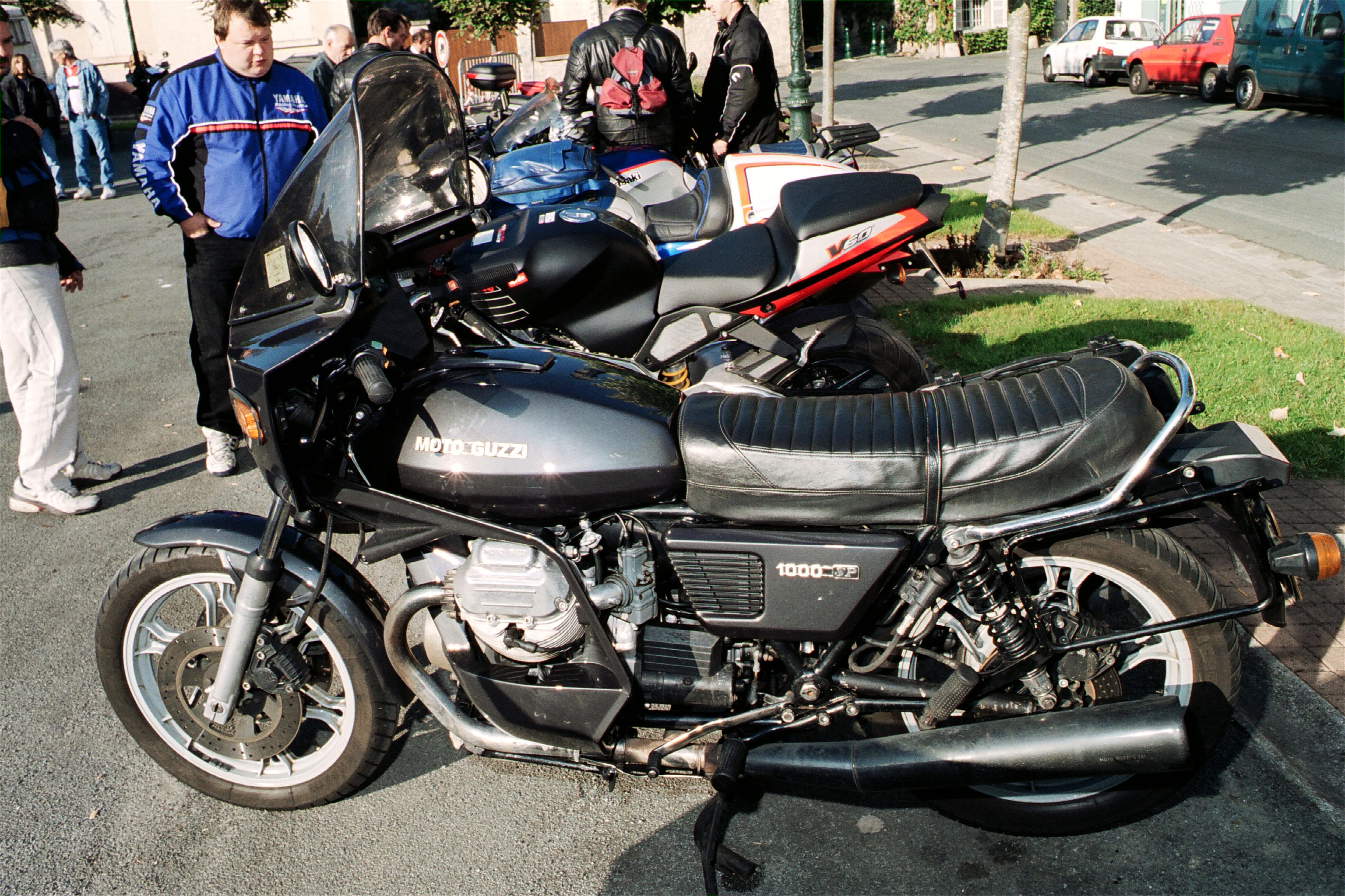 1000SP_01.jpg