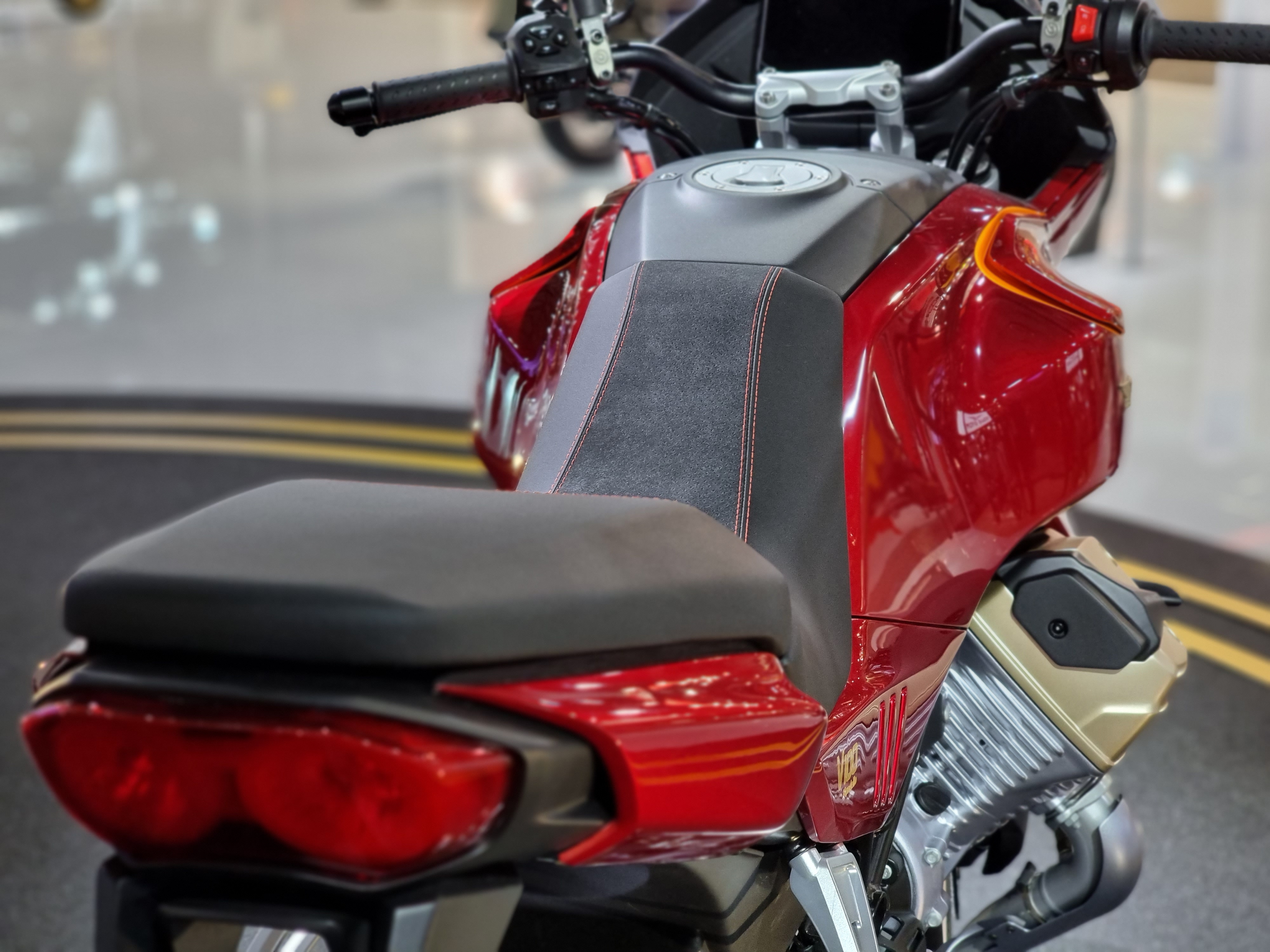 V100-EICMA2021_18.jpg