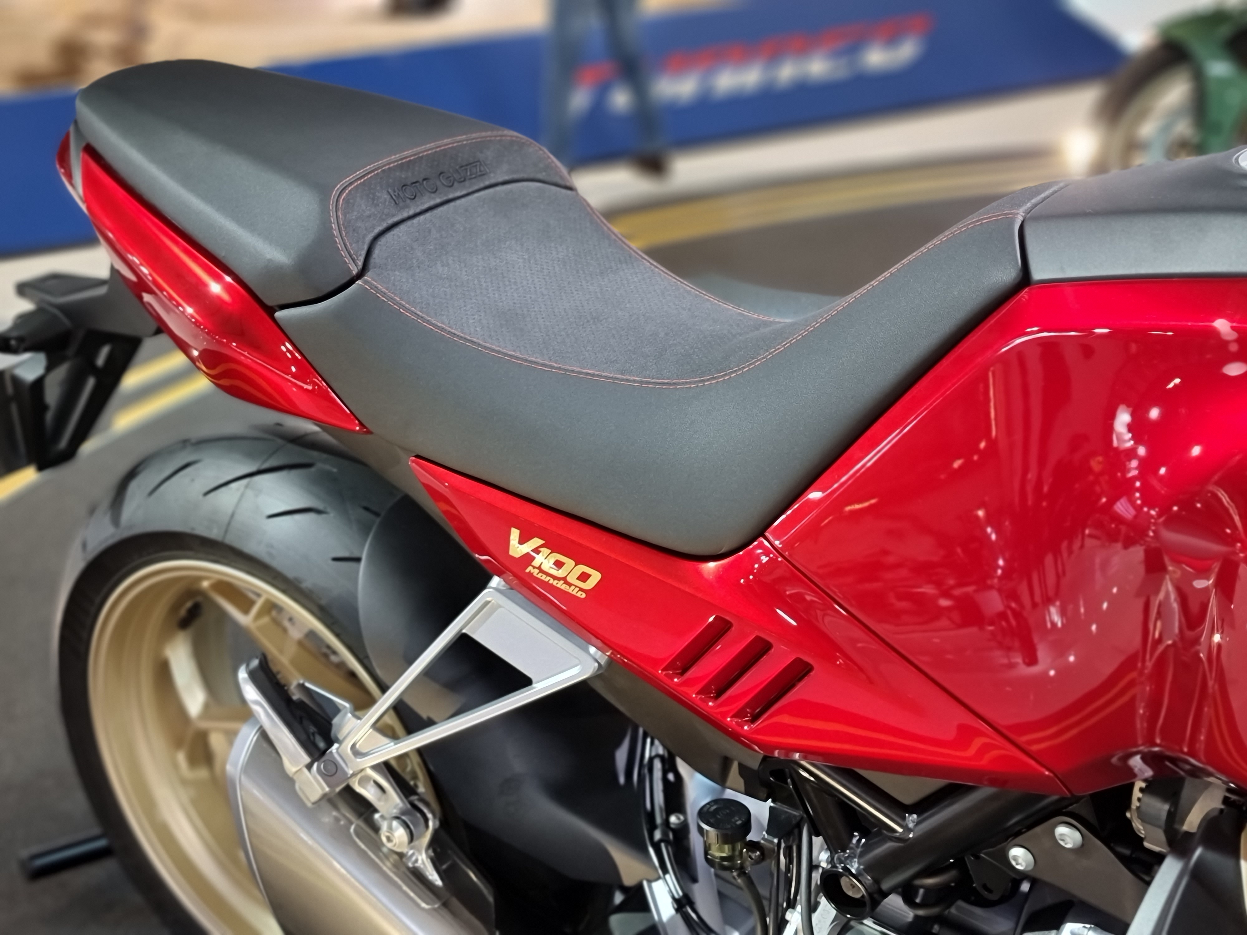 V100-EICMA2021_19.jpg