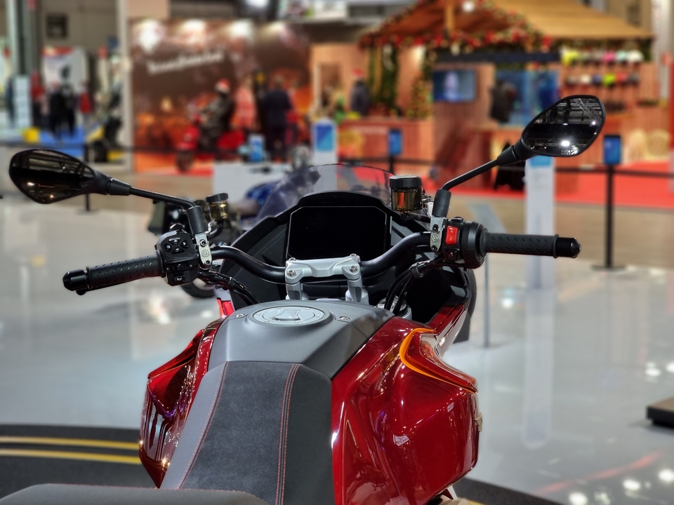 V100-EICMA2021_24.jpg