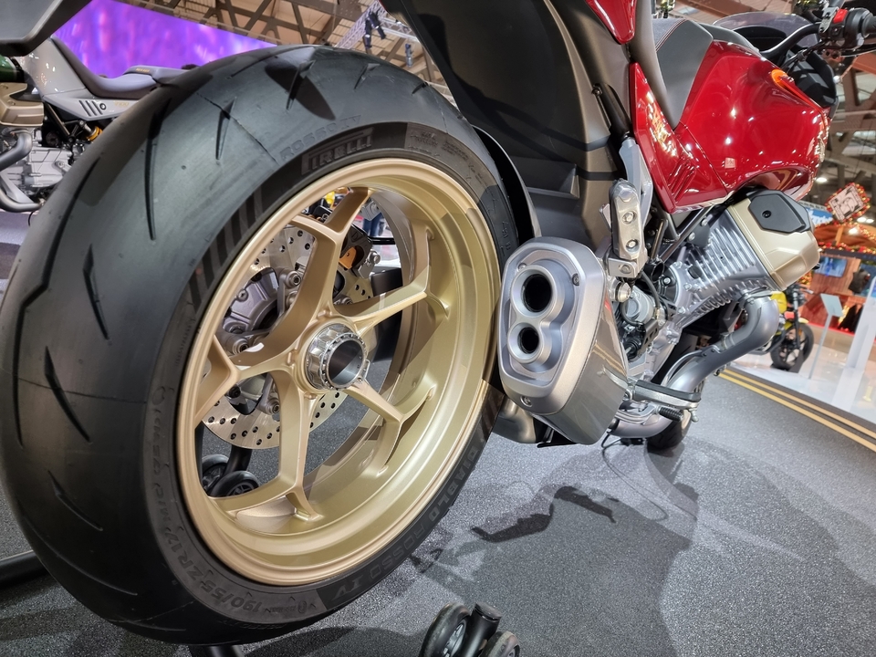 V100-EICMA2021_28.jpg