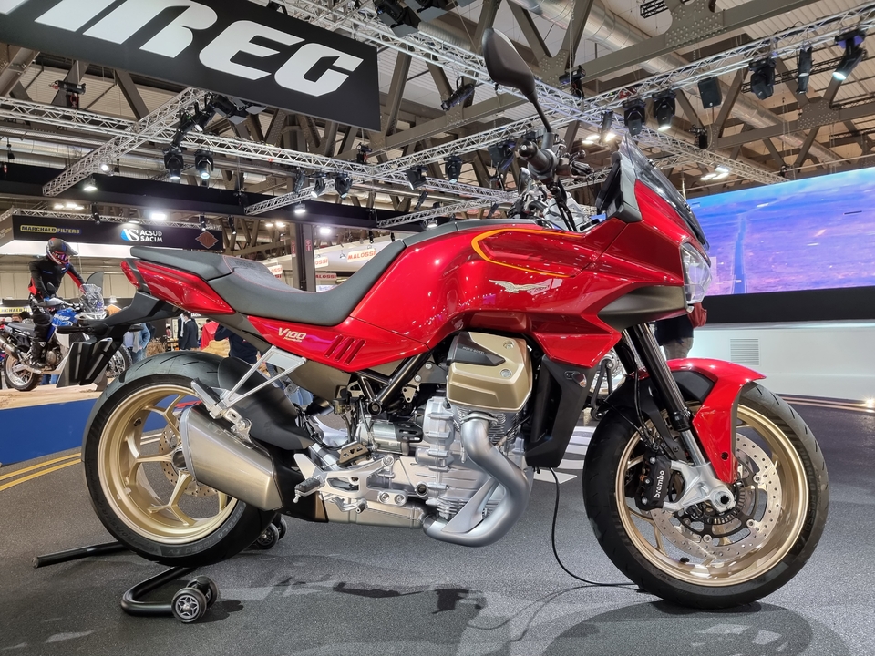 V100-EICMA2021_30.jpg