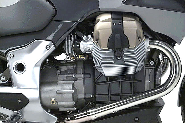 Breva1100_03_18.jpg