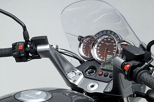 Breva1100_03_23.jpg