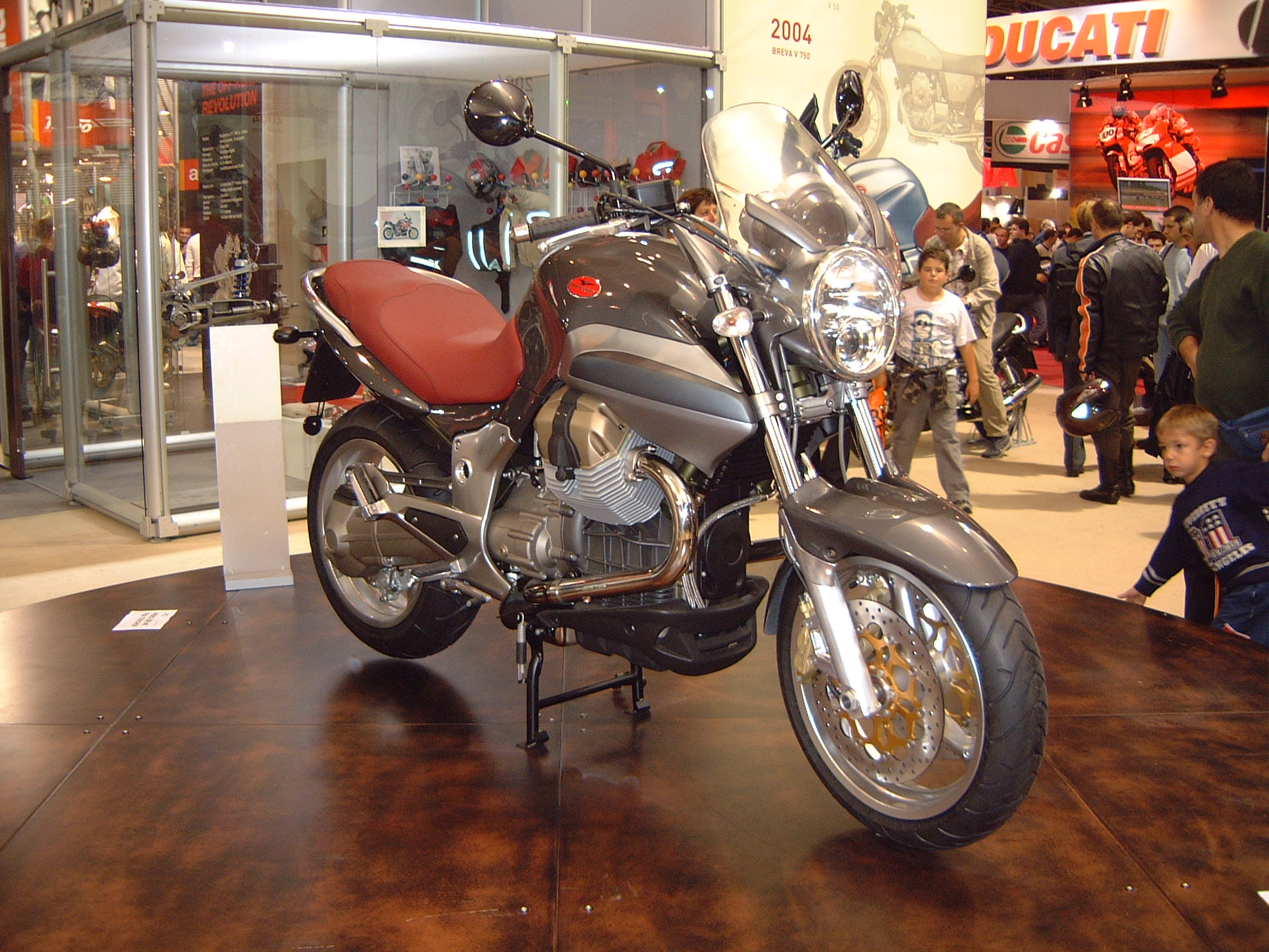 Breva1100_03_27.jpg