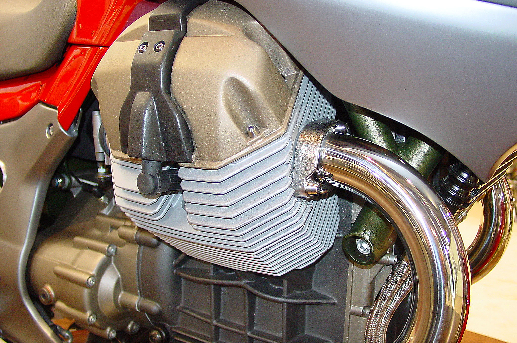 Breva1100_03_43.jpg