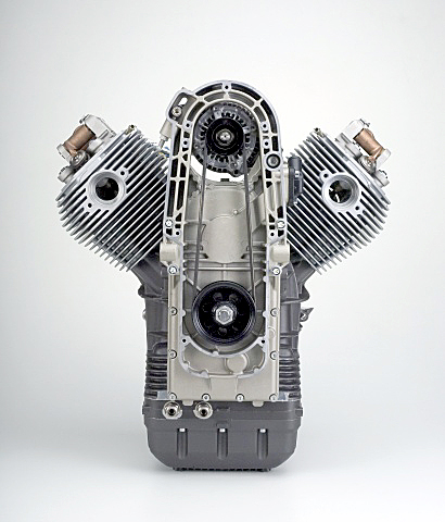 Breva1100Moteur_01.jpg