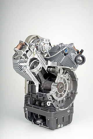 Breva1100Moteur_06.jpg