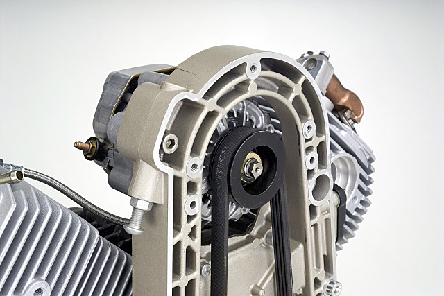 Breva1100Moteur_16.jpg