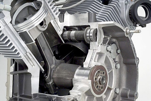 Breva1100Moteur_18.jpg