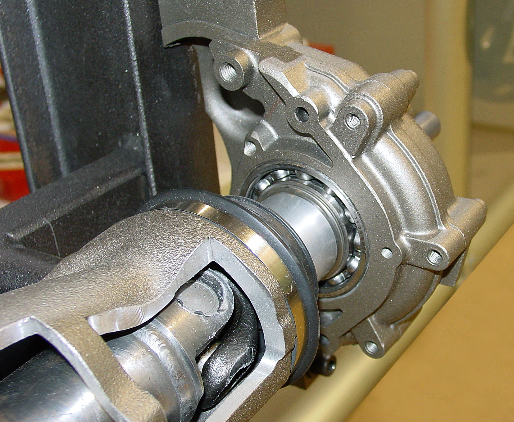 Breva1100_03Bras06.jpg