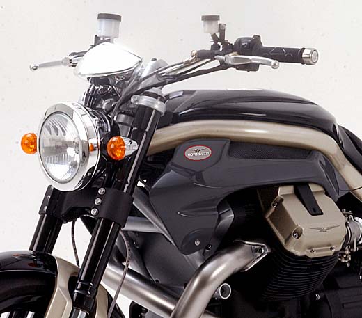 Tecnocustom2002_04.jpg