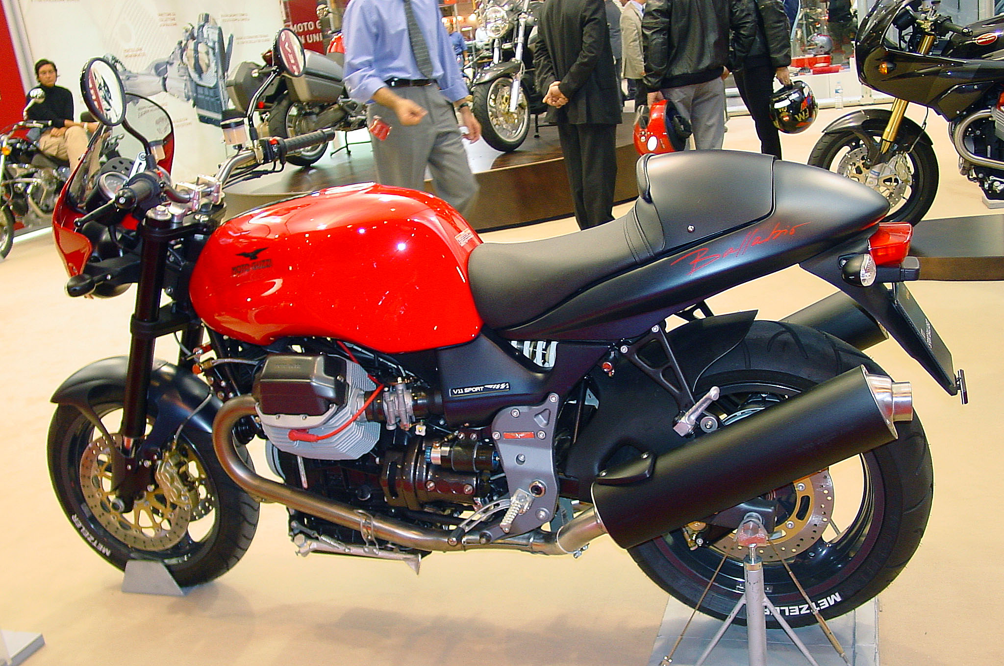 V11Ballabio03_06.jpg