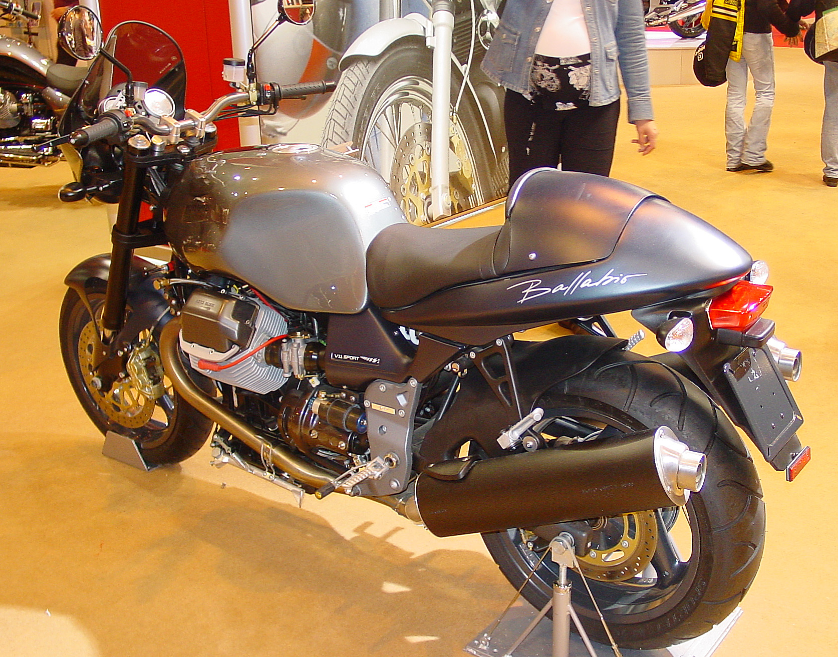 V11Ballabio06_01.jpg