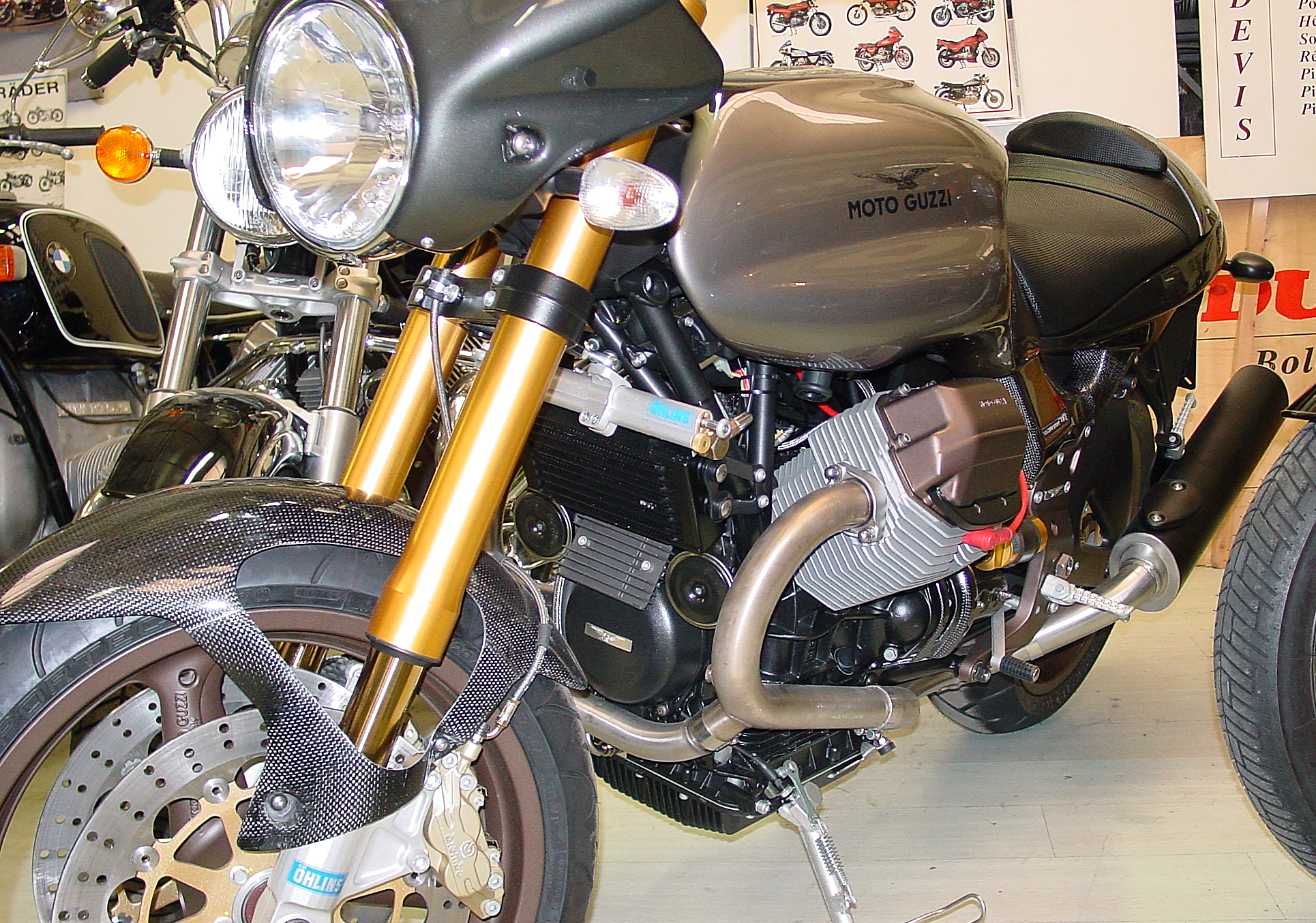V11CafeSport03_04.jpg