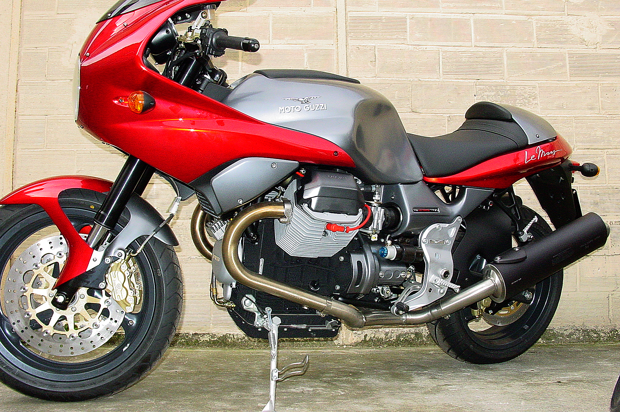 V11LM01_07.jpg