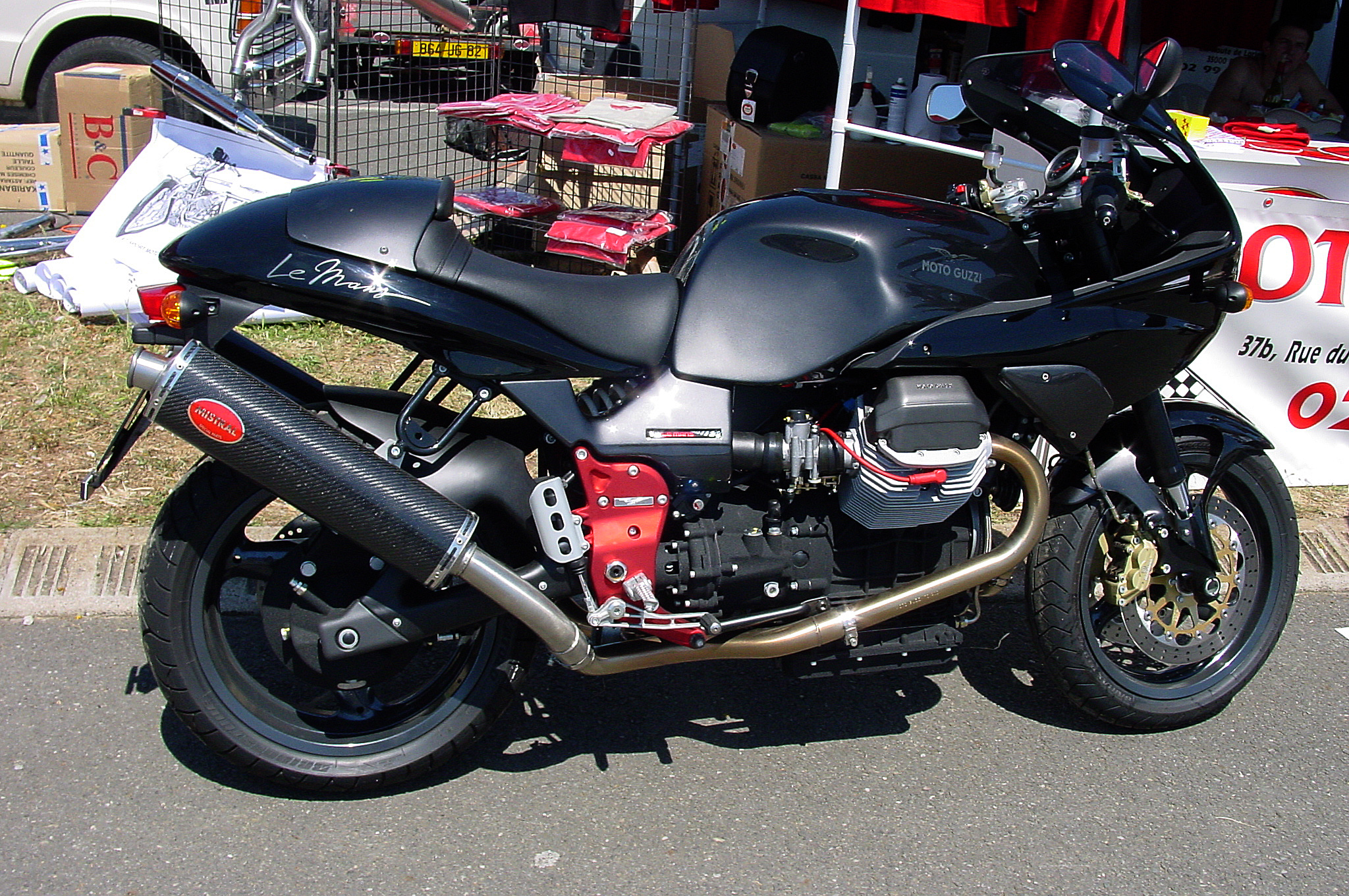 V11LM02_08.jpg