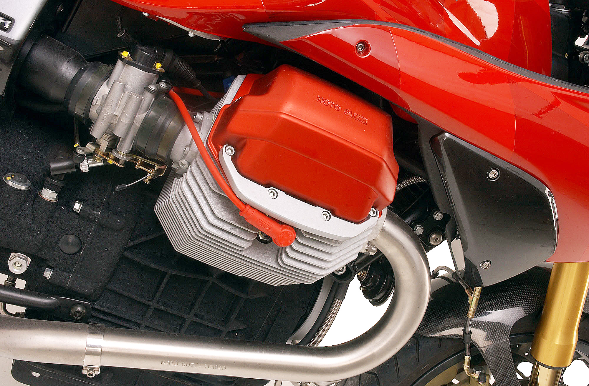 V11LMRossoCorsa03_06.jpg