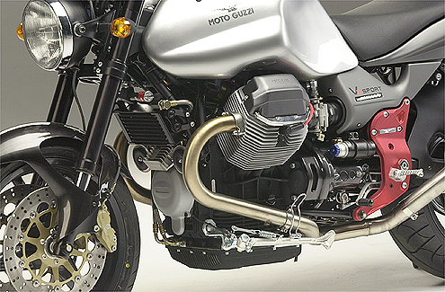 V11SportNaked01_05.jpg
