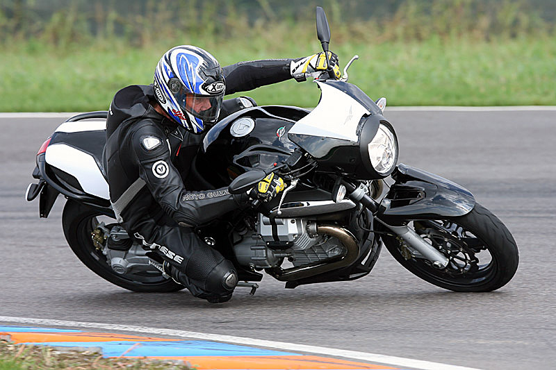 1200Sport_06_Circ_05.jpg