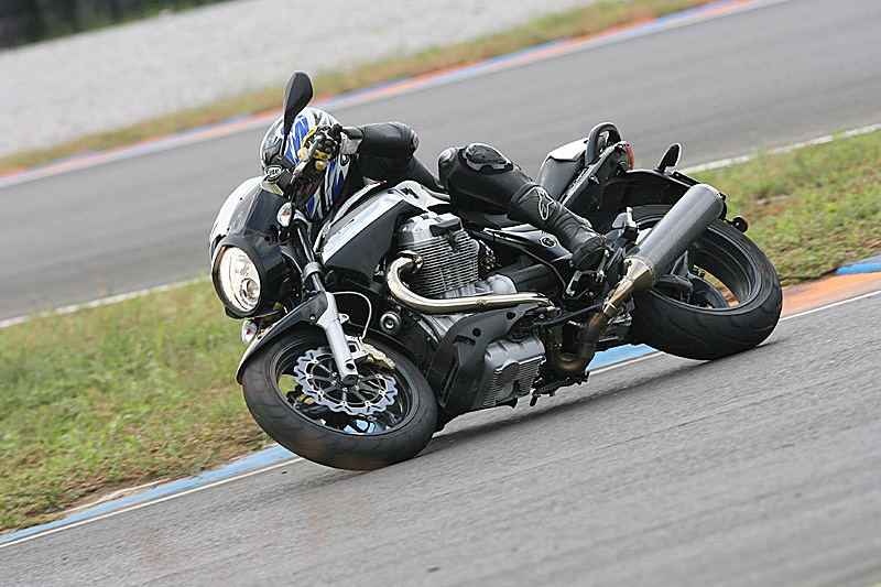 1200Sport_06_Circ_07.jpg