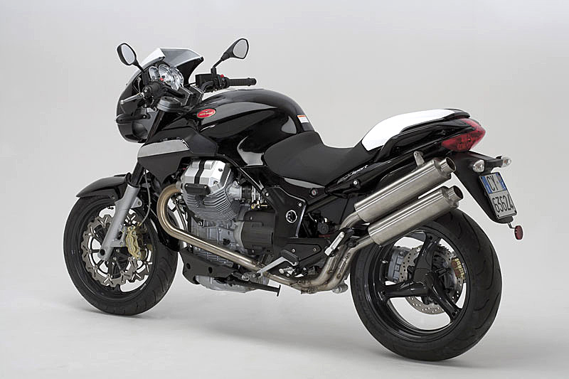 1200Sport_06_Kit_02.jpg