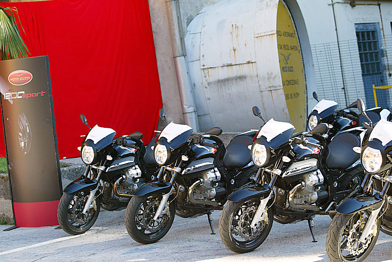 1200Sport_06_Presentation_01.jpg