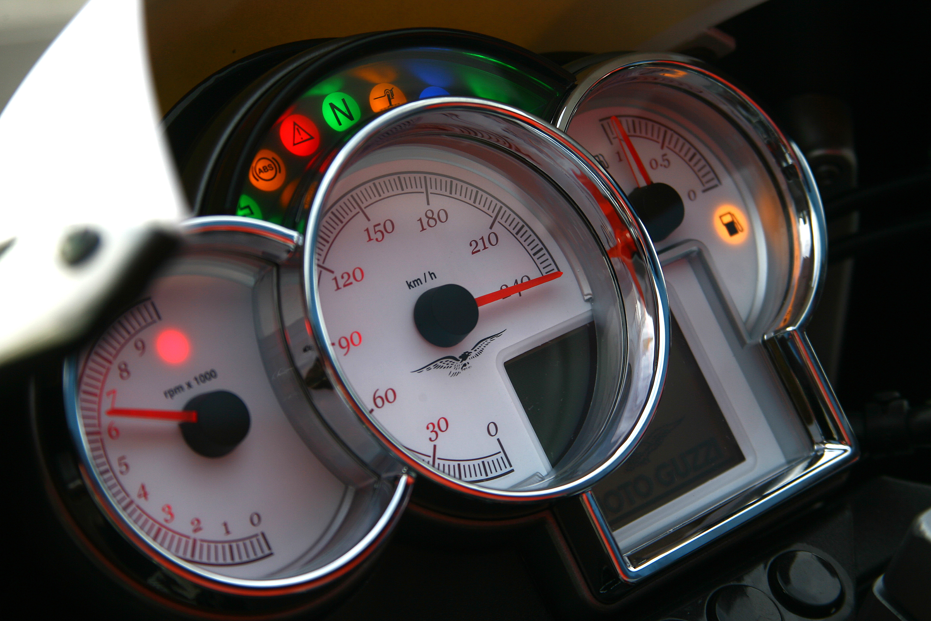 1200Sport_200610_06.jpg