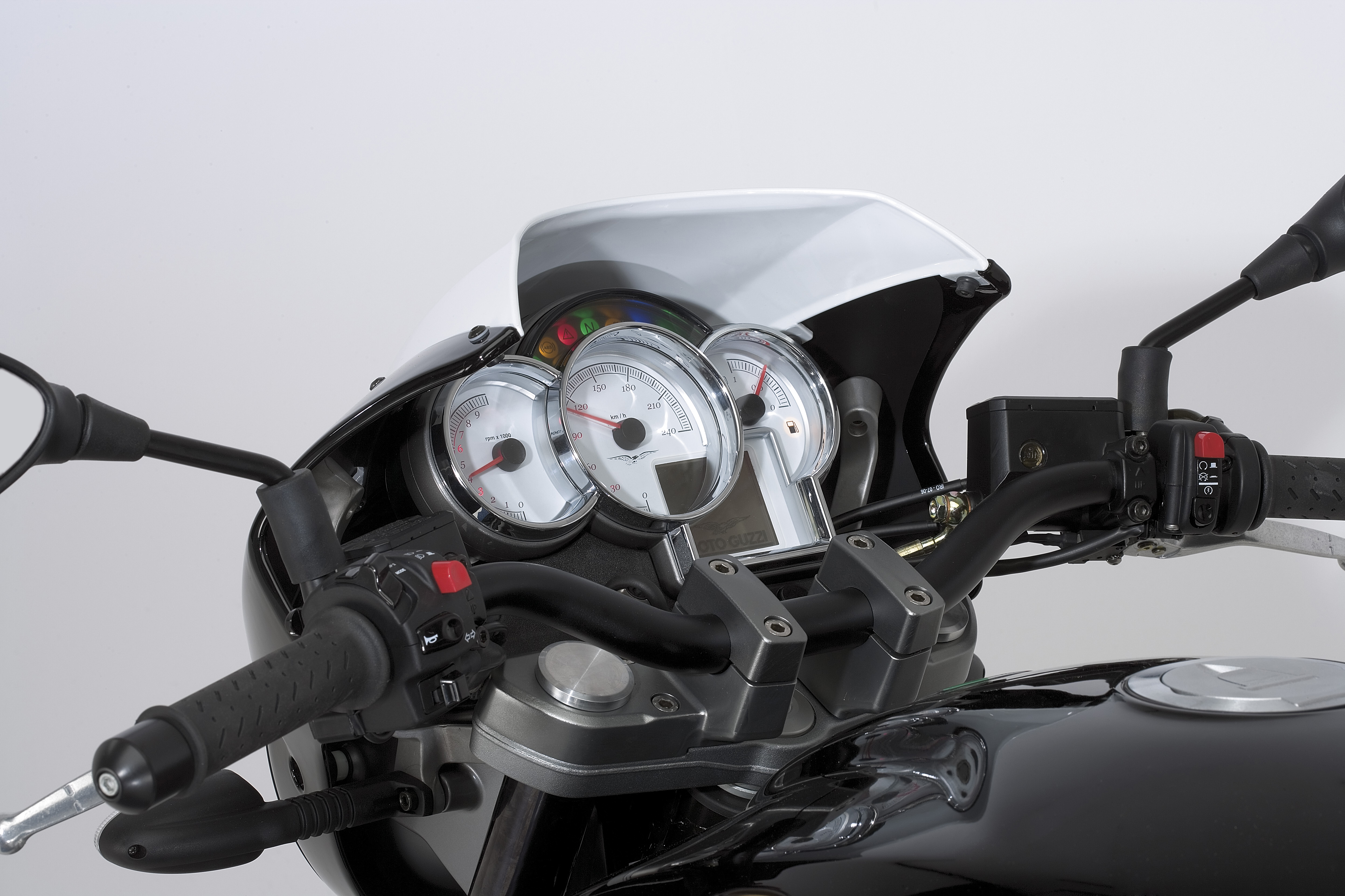 1200Sport_200610_10.jpg