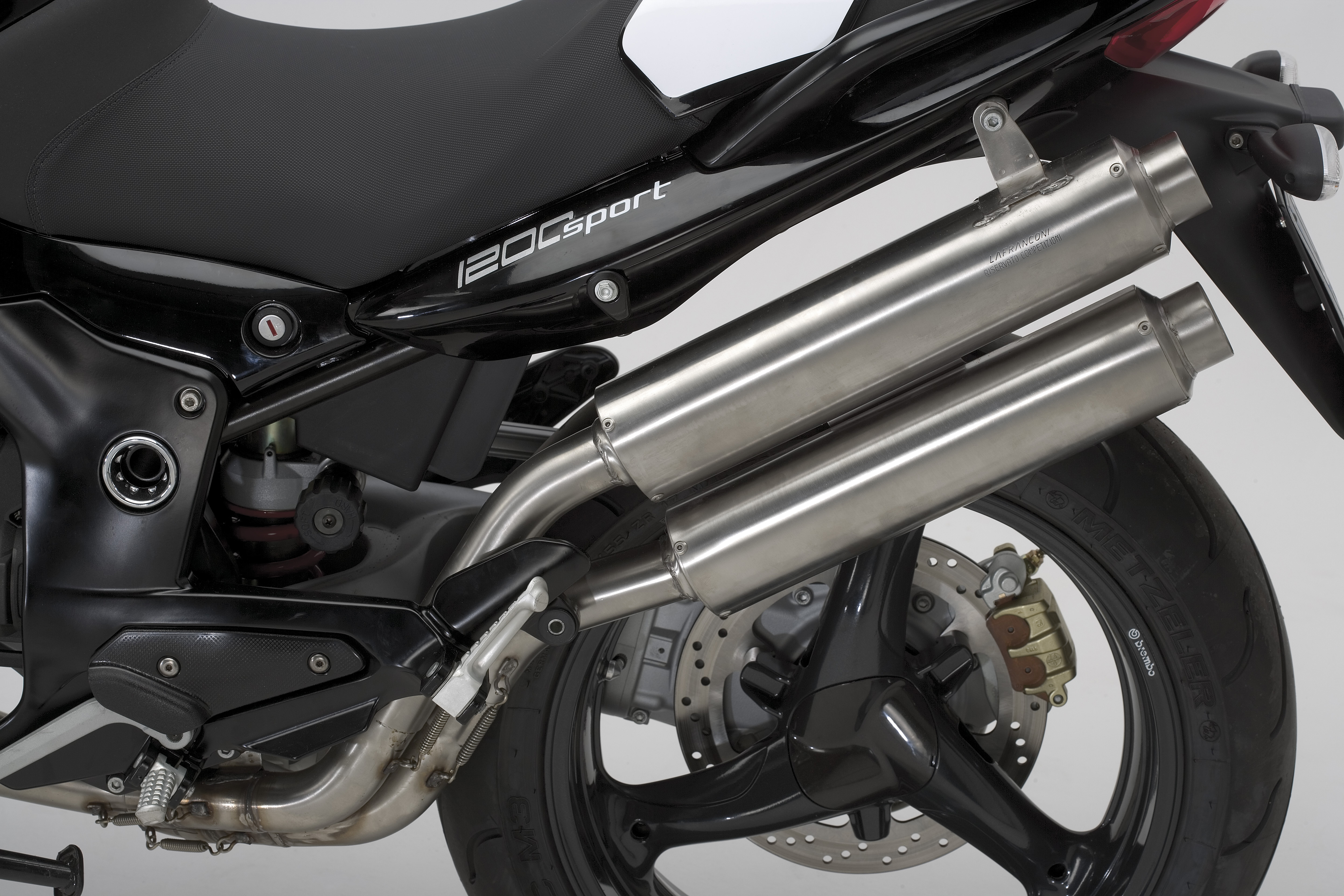 1200Sport_200610_Kit_05.jpg