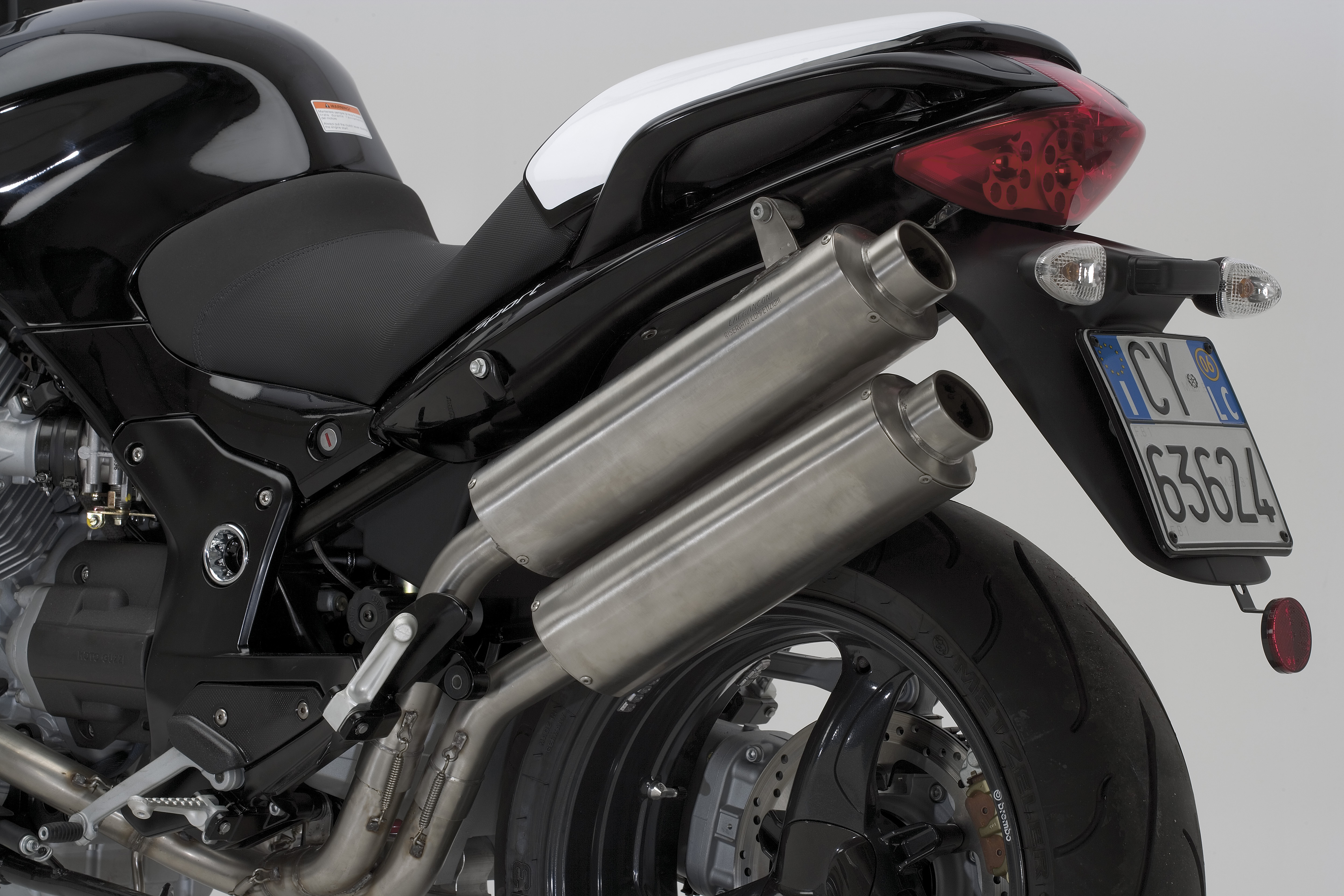 1200Sport_200610_Kit_06.jpg