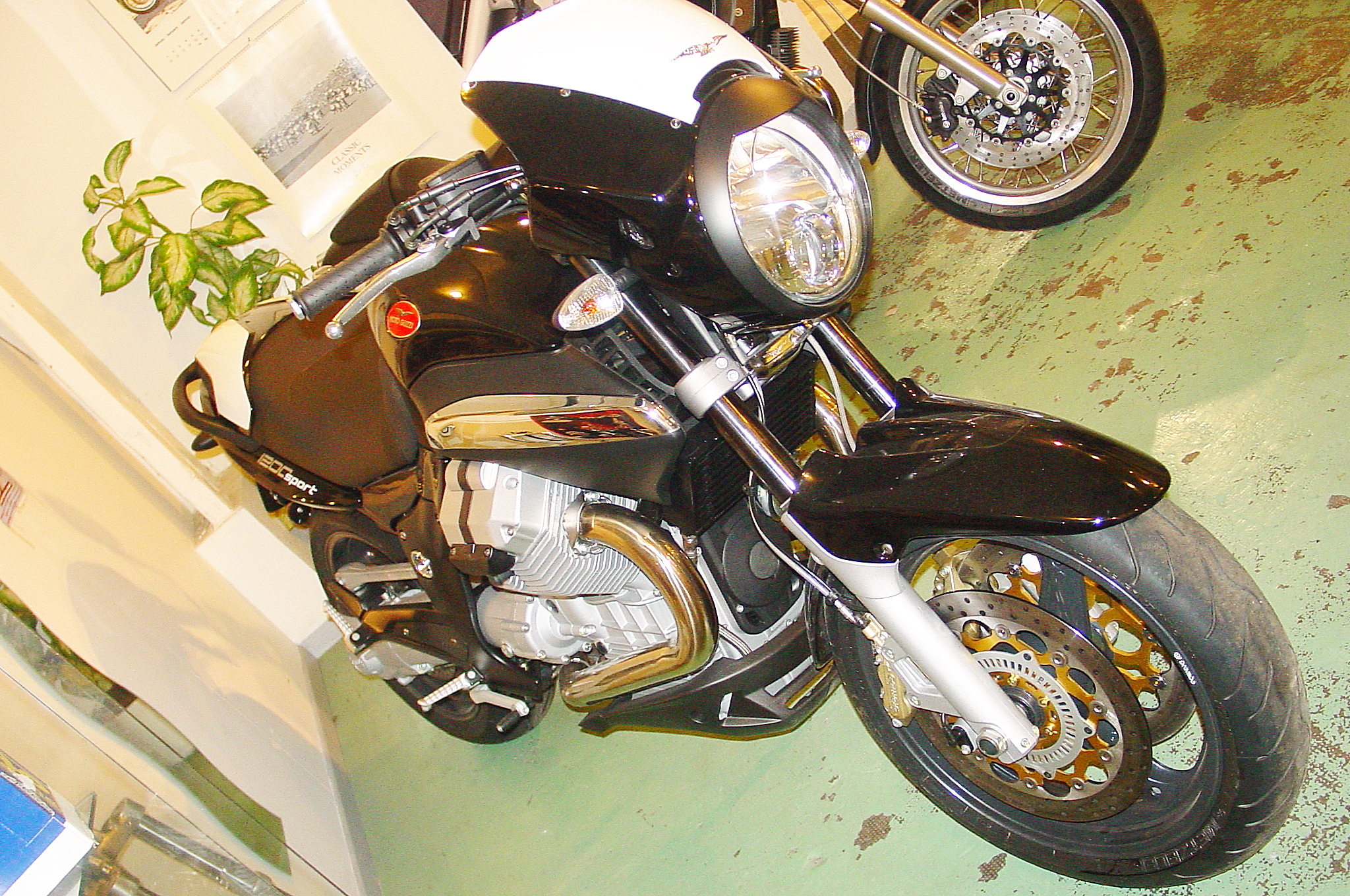 1200Sport_07_05.jpg