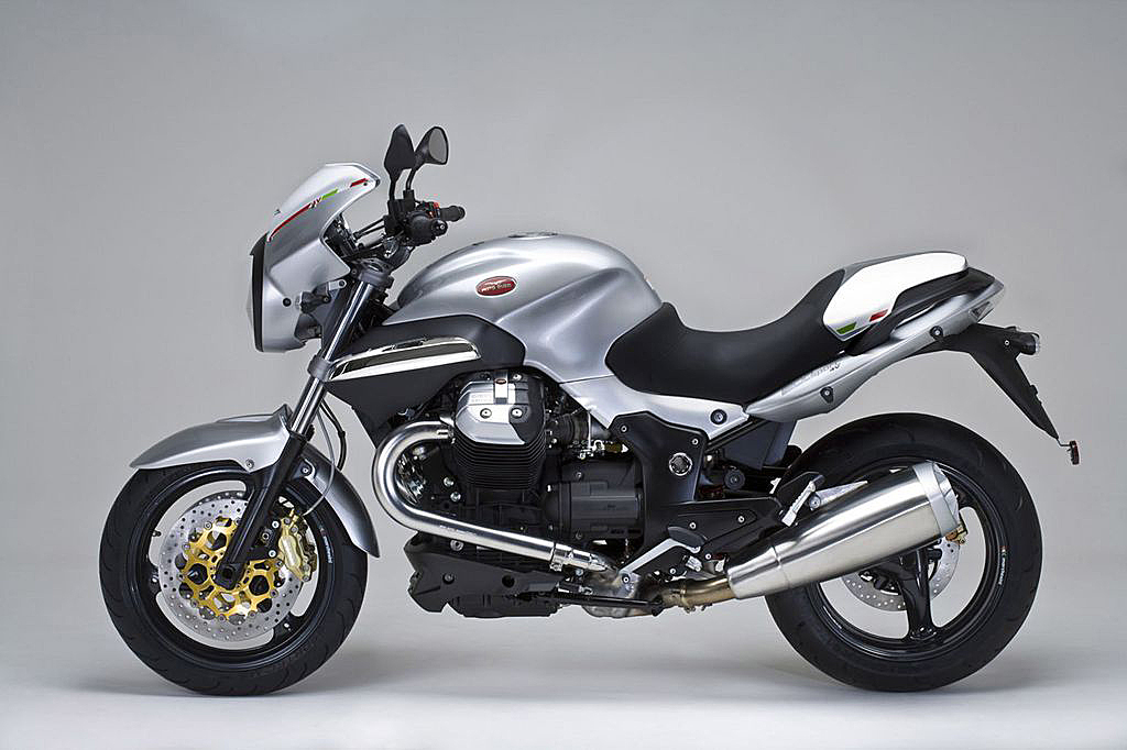 1200Sport4V_2008_03.jpg