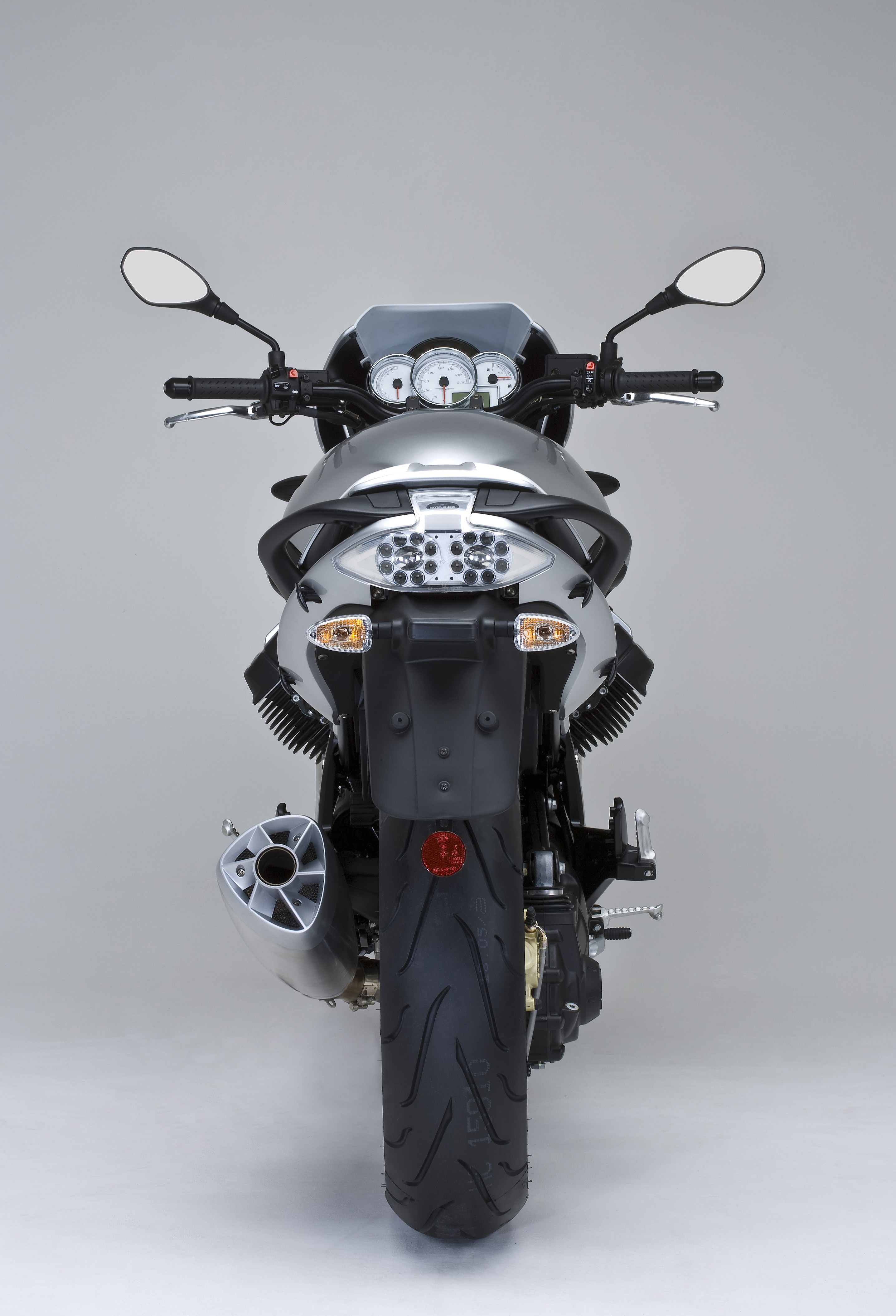 1200Sport4V_200811_10.jpg