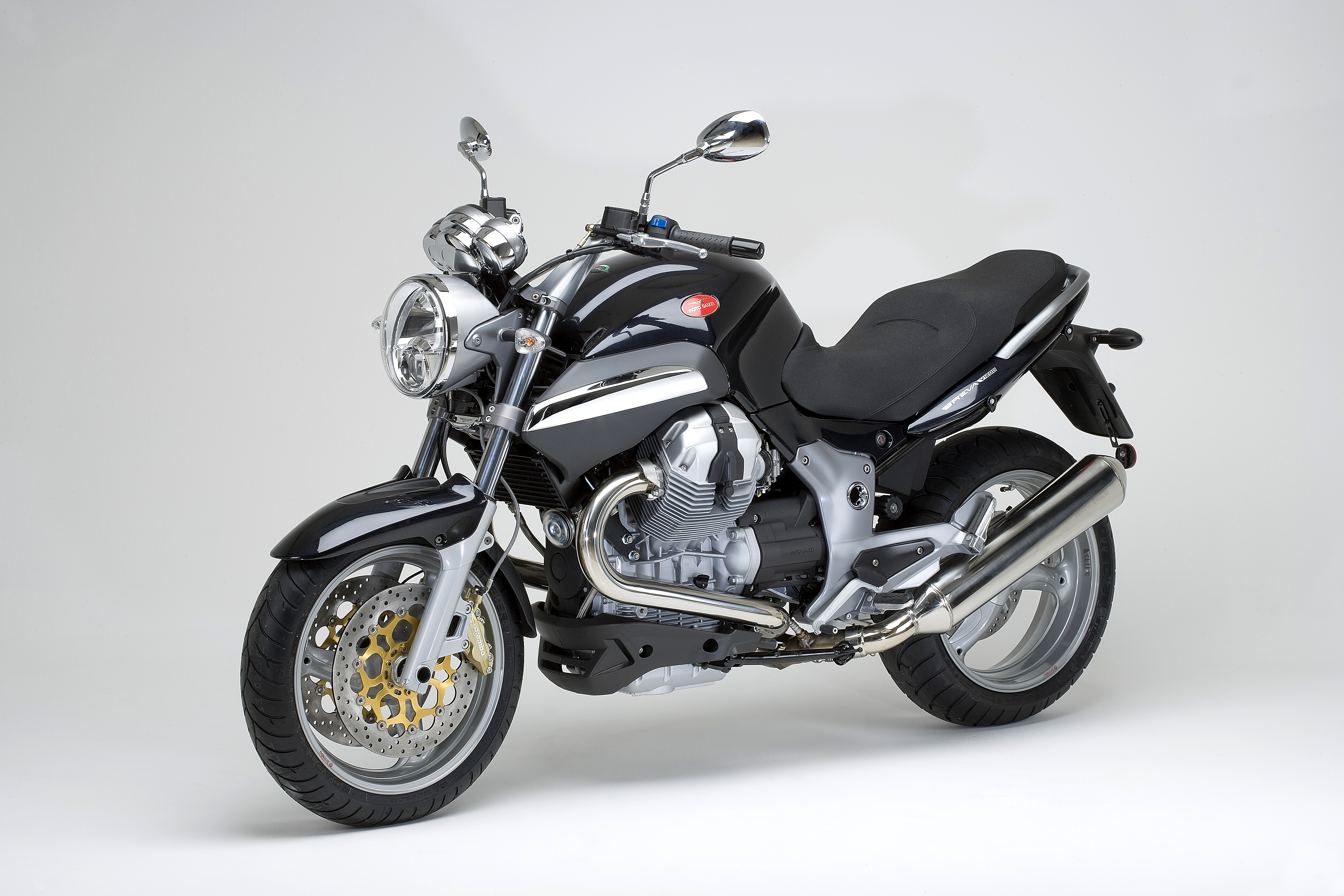 Breva1200ABS_200710_02.jpg