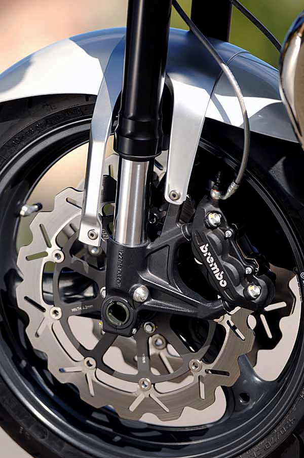 Griso1200_8V_fin07_01.jpg