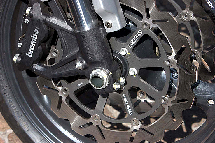 Griso1200_8V_fin07_12.jpg