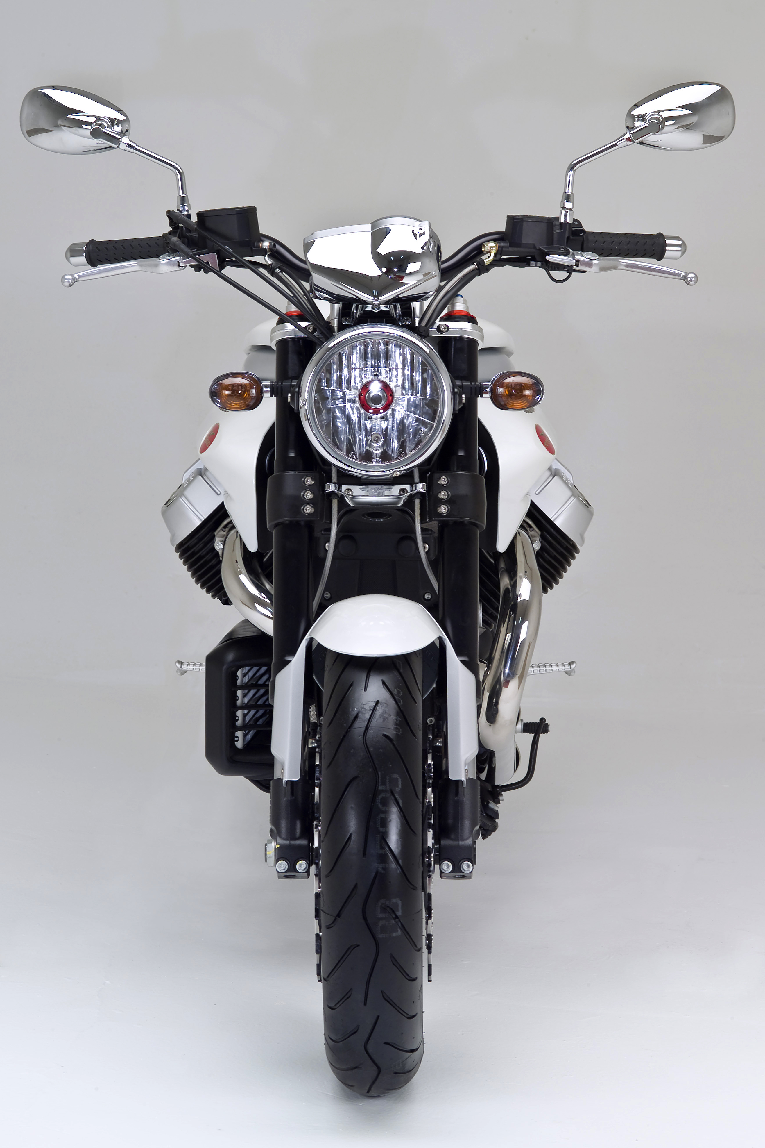 Griso1200_8V_200811_07.jpg