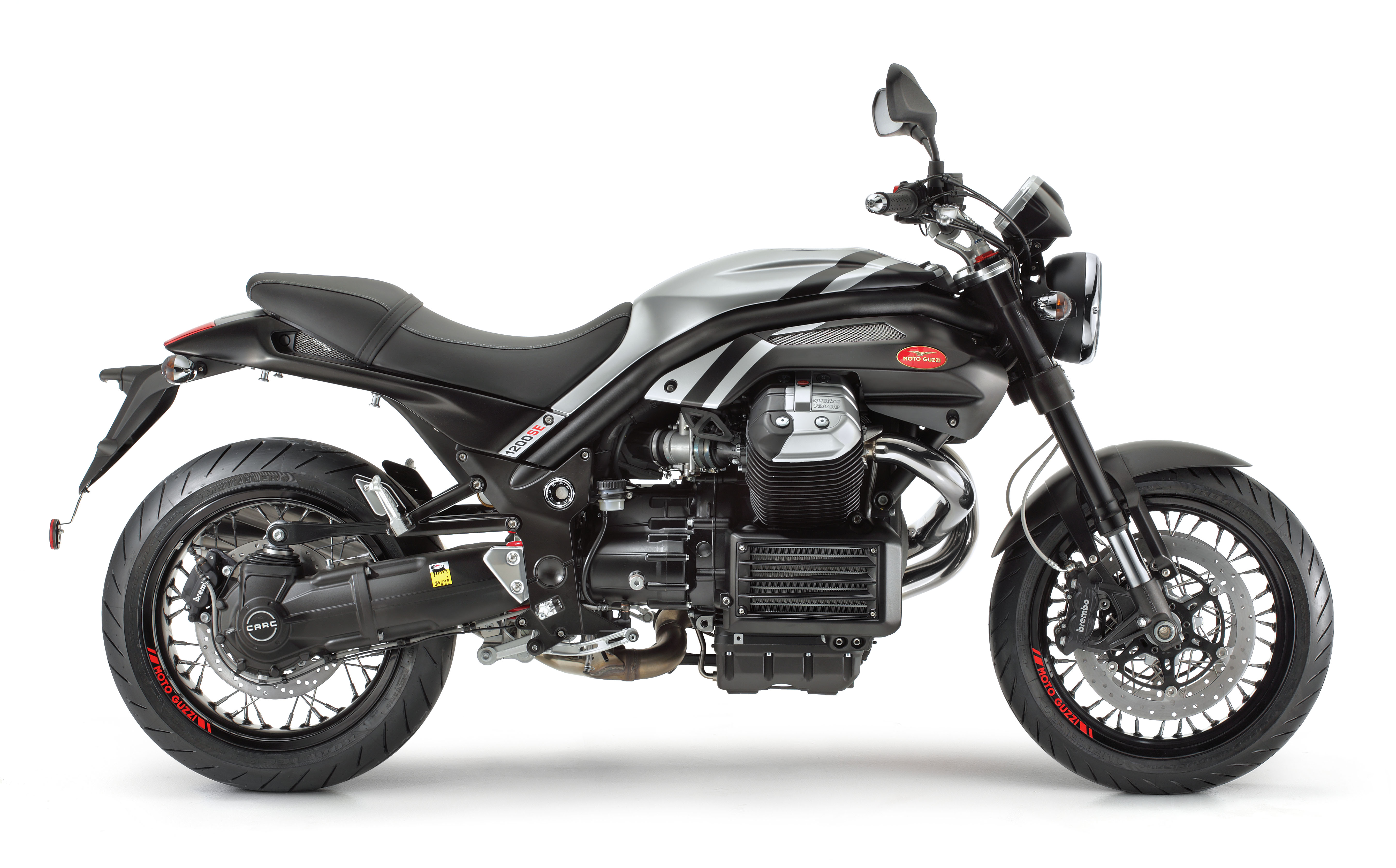 Griso1200_8V_SE_2015_Intermot20140930_07.jpg