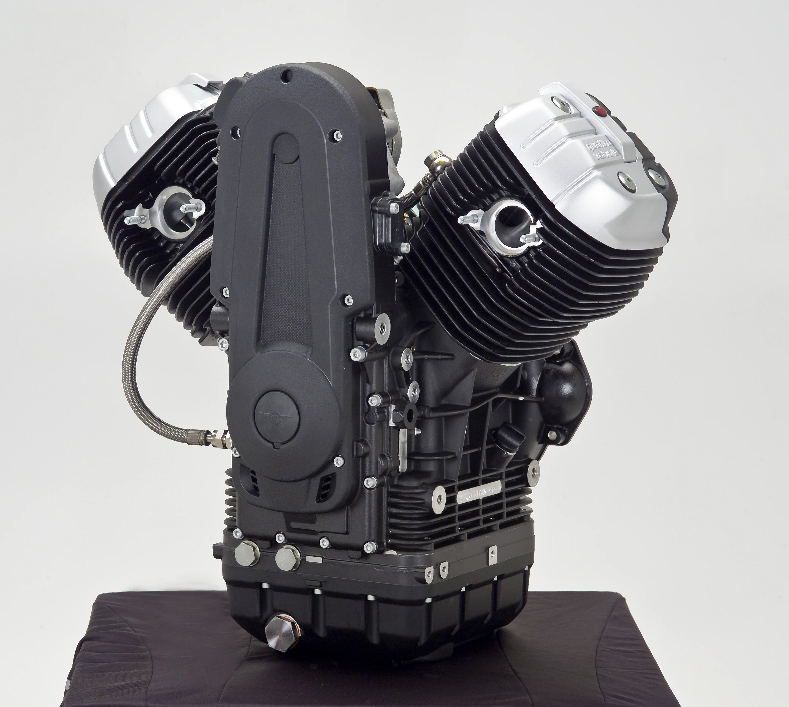 Moteur1200_8V_200711_02.jpg