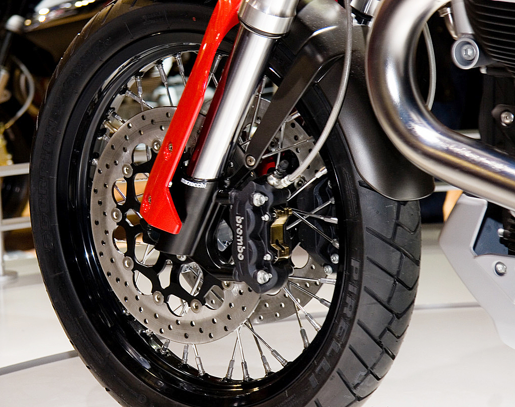 Stelvio1200_8V_2007_09.jpg