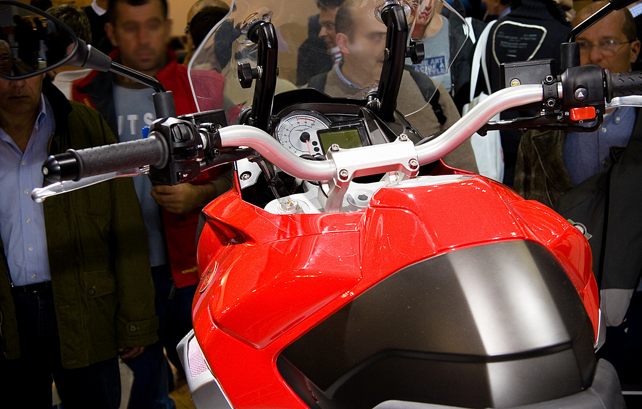 Stelvio1200_8V_2007_17.jpg