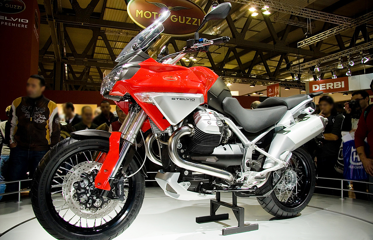 Stelvio1200_8V_2007_18.jpg