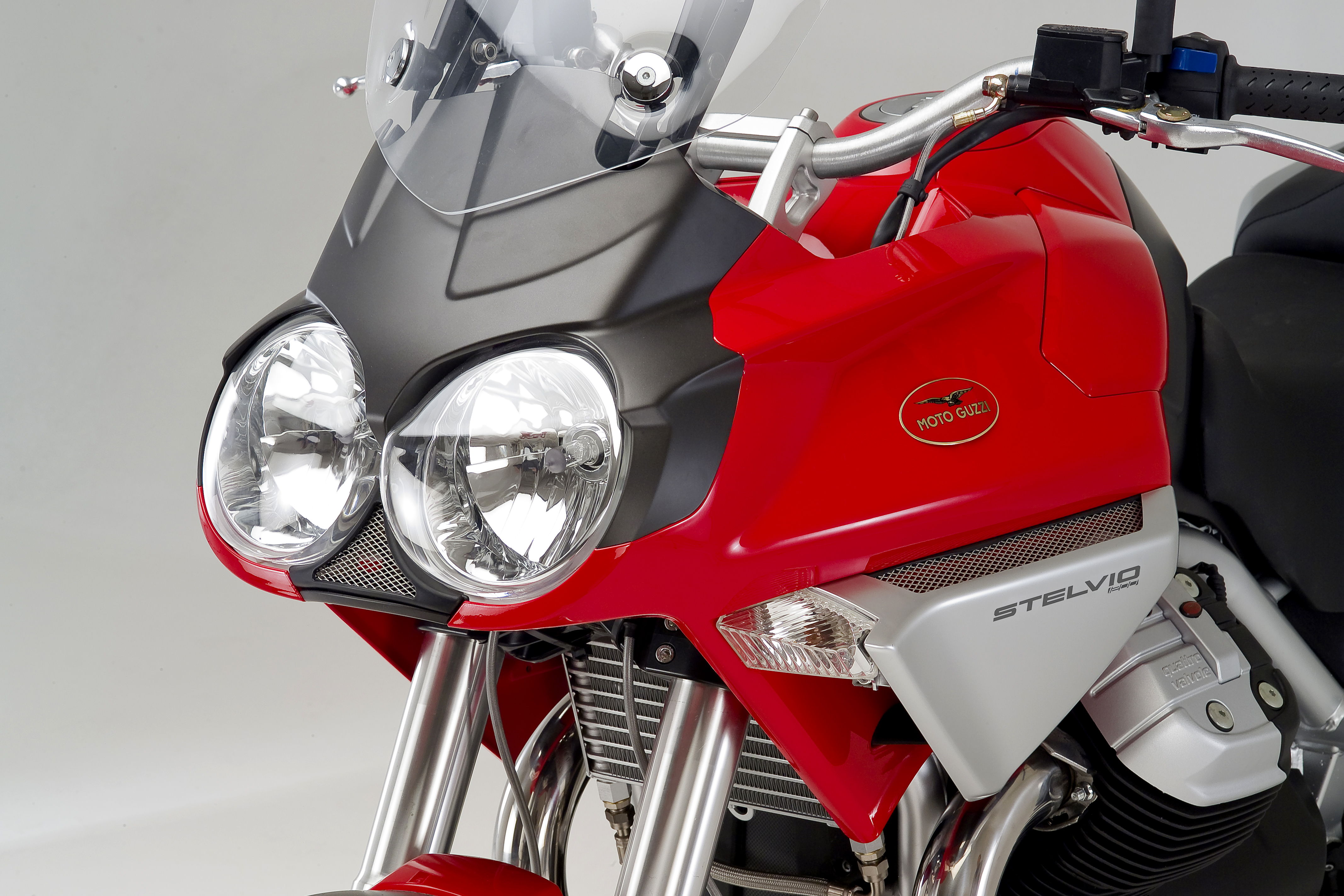 Stelvio1200_4V_200711_09.jpg