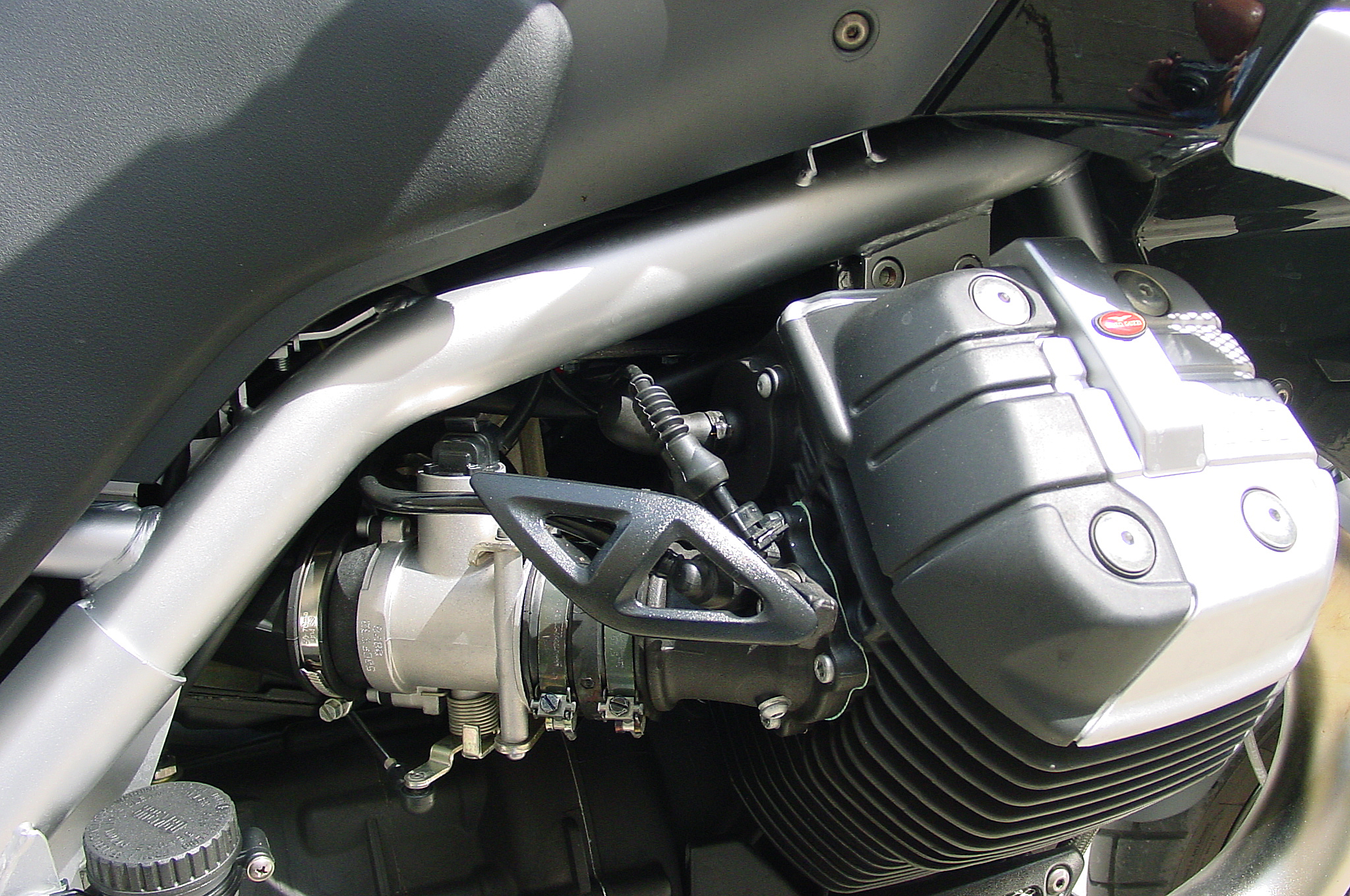 Stelvio1200_4V_2008_08.jpg