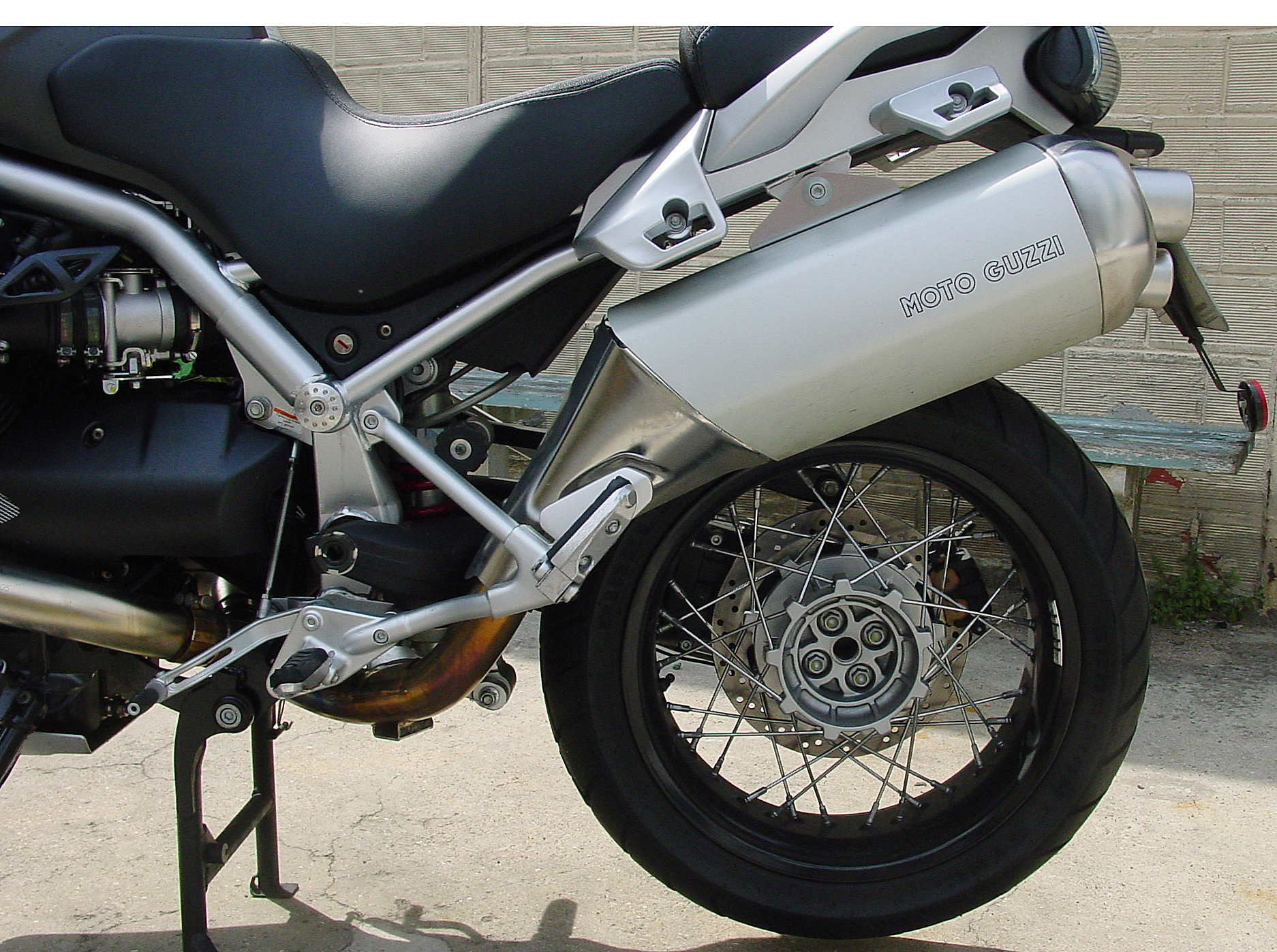 Stelvio1200_4V_2008_13.jpg