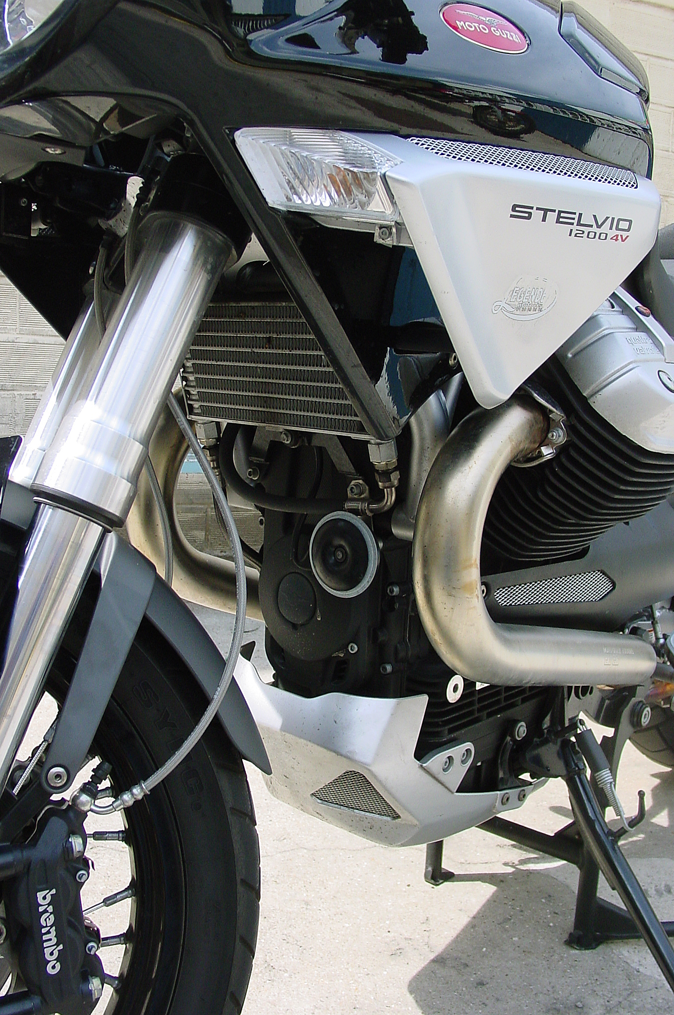 Stelvio1200_4V_2008_15.jpg
