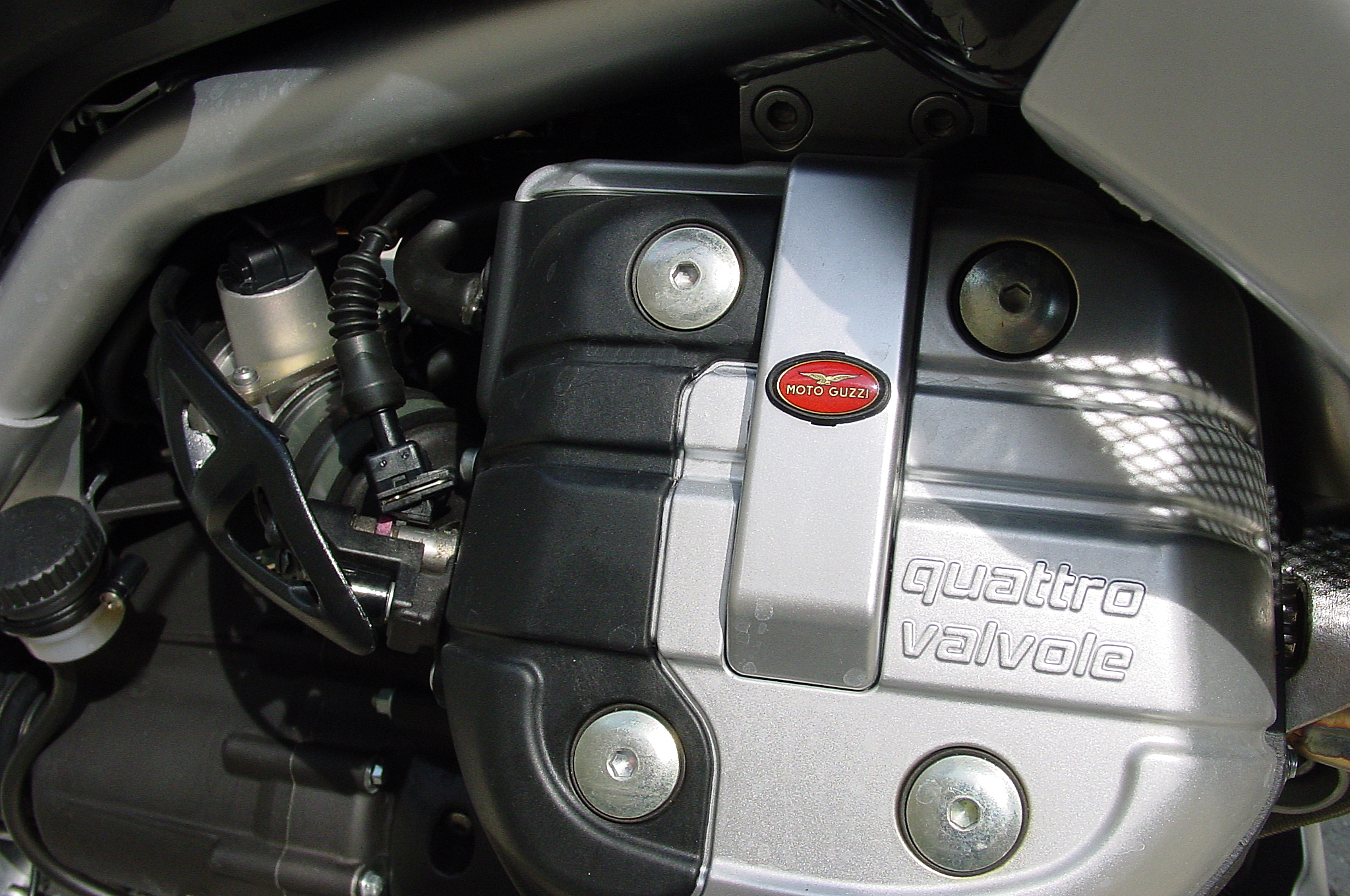 Stelvio1200_4V_2008_20.jpg