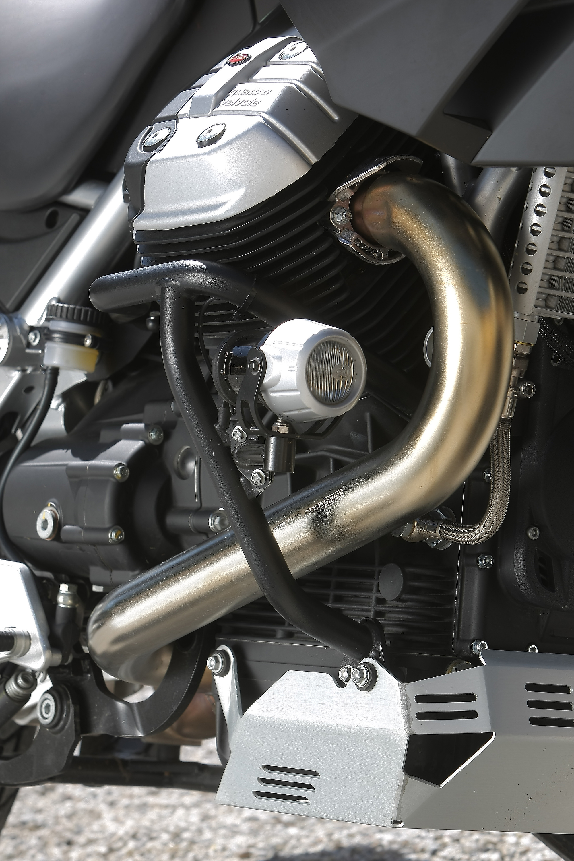 Stelvio1200NTX_201104_13.jpg